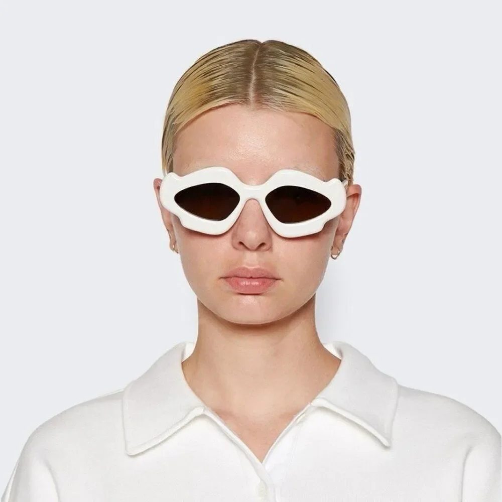 Loewe sunglasses lw40109u